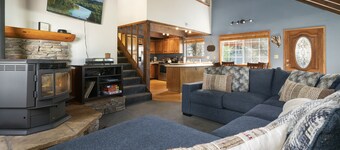 A TASTE OF TAHOE- 3Bd/2Ba