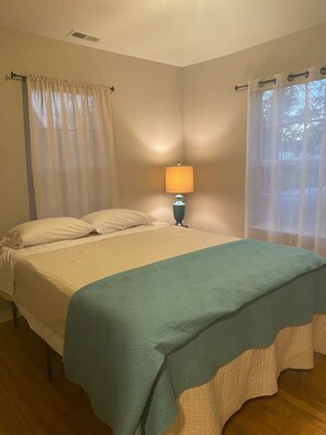 2 Schlafzimmer, BĂŒgeleisen/BĂŒgelbrett, Reisekinderbett, kostenloses WLAN