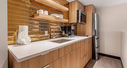 The Quincy, an Ascend Collection Hotel