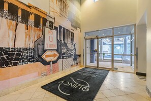 Lobby - The Quincy, an Ascend Collection Hotel (Washington)