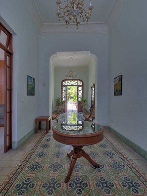Lobby - Casa Arabe - Yucatan Home Rentals (Mérida)