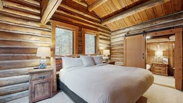 2 slaapkamers, een strijkplank/strijkijzer, gratis internet, beddengoed