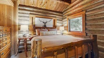 2 bedrooms, iron/ironing board, free Internet, bed sheets