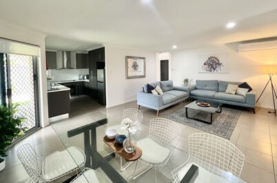 Bundy’s Best! Modern Luxury in the heart of town.
