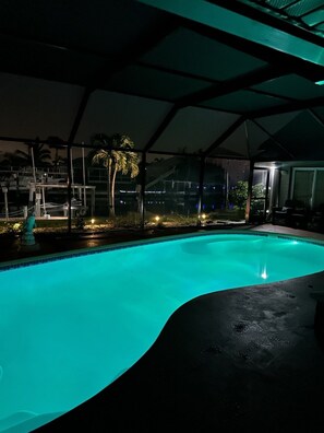 Udendørs pool, opvarmet pool
