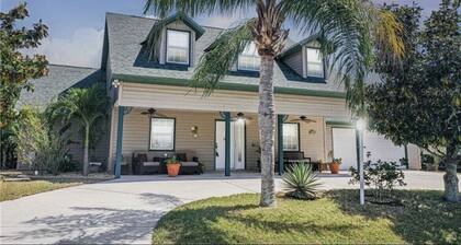 HUGE WATERFRONT HOME WITH A POOL, CLOSE TO BEACHES &FAMOUS WARM MINERAL SPRINGS!
