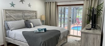 HUGE WATERFRONT HOME WITH A POOL, CLOSE TO BEACHES &FAMOUS WARM MINERAL SPRINGS!