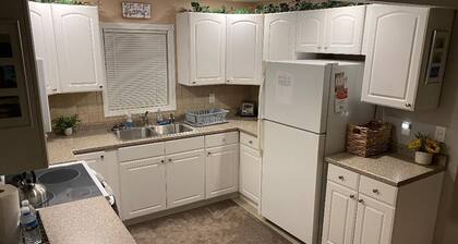 Updated & Clean Dog Friendly Cottage - Walk to Chautauqua Lake. Beautiful views!