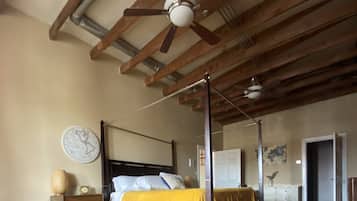 3 bedrooms, travel crib, free WiFi, bed sheets