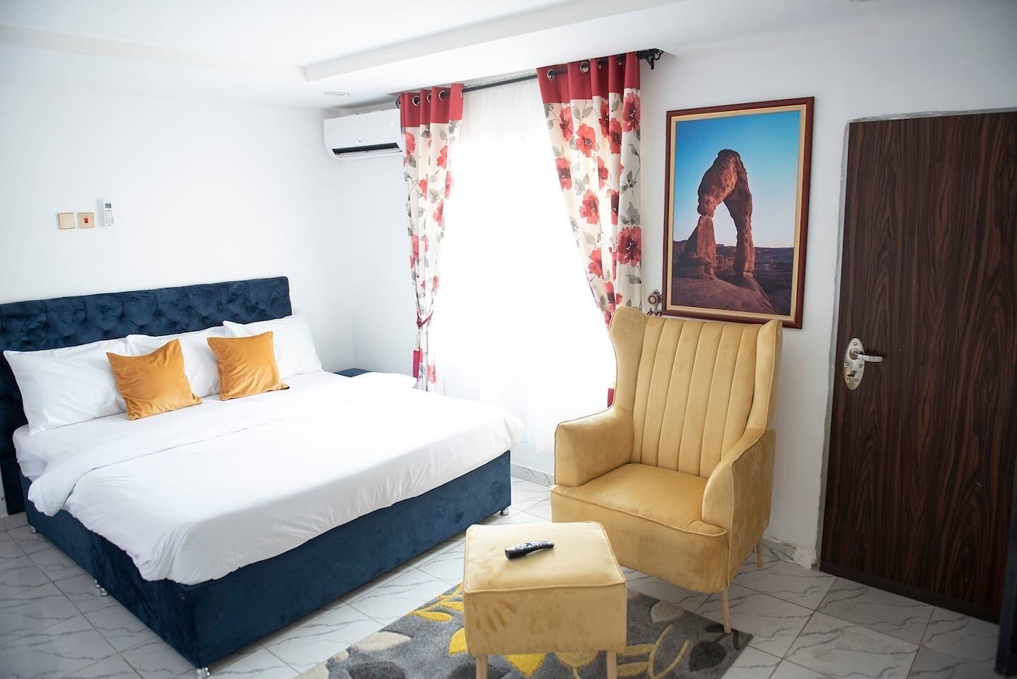 3 chambres, fer et planche à repasser, Wi-Fi, draps fournis
