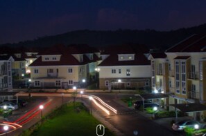 Exterior - Lovely One-Bed Apartment Located in Abuja (Abuja)