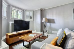 TV, stereo - Chic Logan Circle 1BR w/ W/D, walk to Metro + 14th St, by Blueground (Washington, D.C.)
