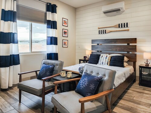 Boathouse Suite Unit #1, at Antelope Canyon and Horseshoe Bend