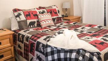 1 chambre, fer et planche Ă repasser, Wi-Fi gratuit, draps fournis