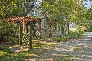 Exterior - Mercersburg Cottage, 7 Mi to Whitetail Resort (Mercersburg)