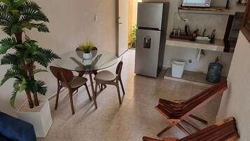 House, 2 Bedrooms, Accessible, Patio | Interior