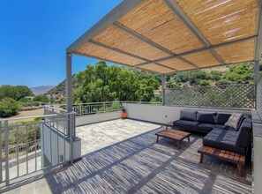 Villa, 4 chambres, piscine privée | Balcon