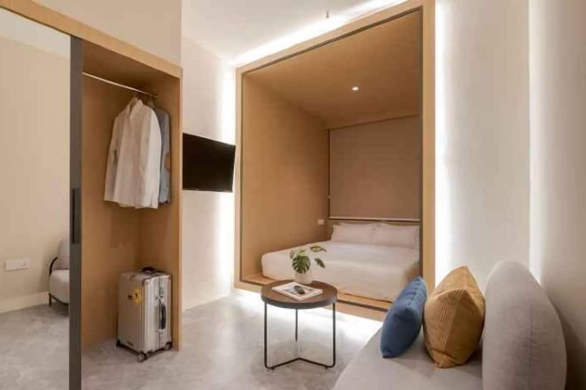 1 bedroom, hypo-allergenic bedding, free WiFi, bed sheets