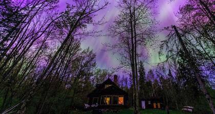 Avail Cheq. MTN Bike Fest!-Hot Tub, WIFI, King Bed
