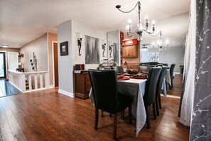 Dining - Spacious 3 Bedroom Townhouse newly renovated.!!  (Hot Springs Village)