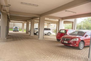 Accessible parking - Stay.Plus Kasarani Apartment (Nairobi)