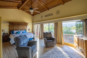 5 bedrooms, iron/ironing board, free WiFi, bed sheets
