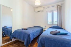 2 Schlafzimmer, Bügeleisen/Bügelbrett, kostenloses WLAN, Bettwäsche