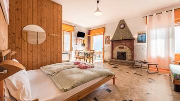 1 quarto, Wi-Fi de cortesia, roupa de cama