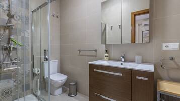 Bathtub, hair dryer, towels