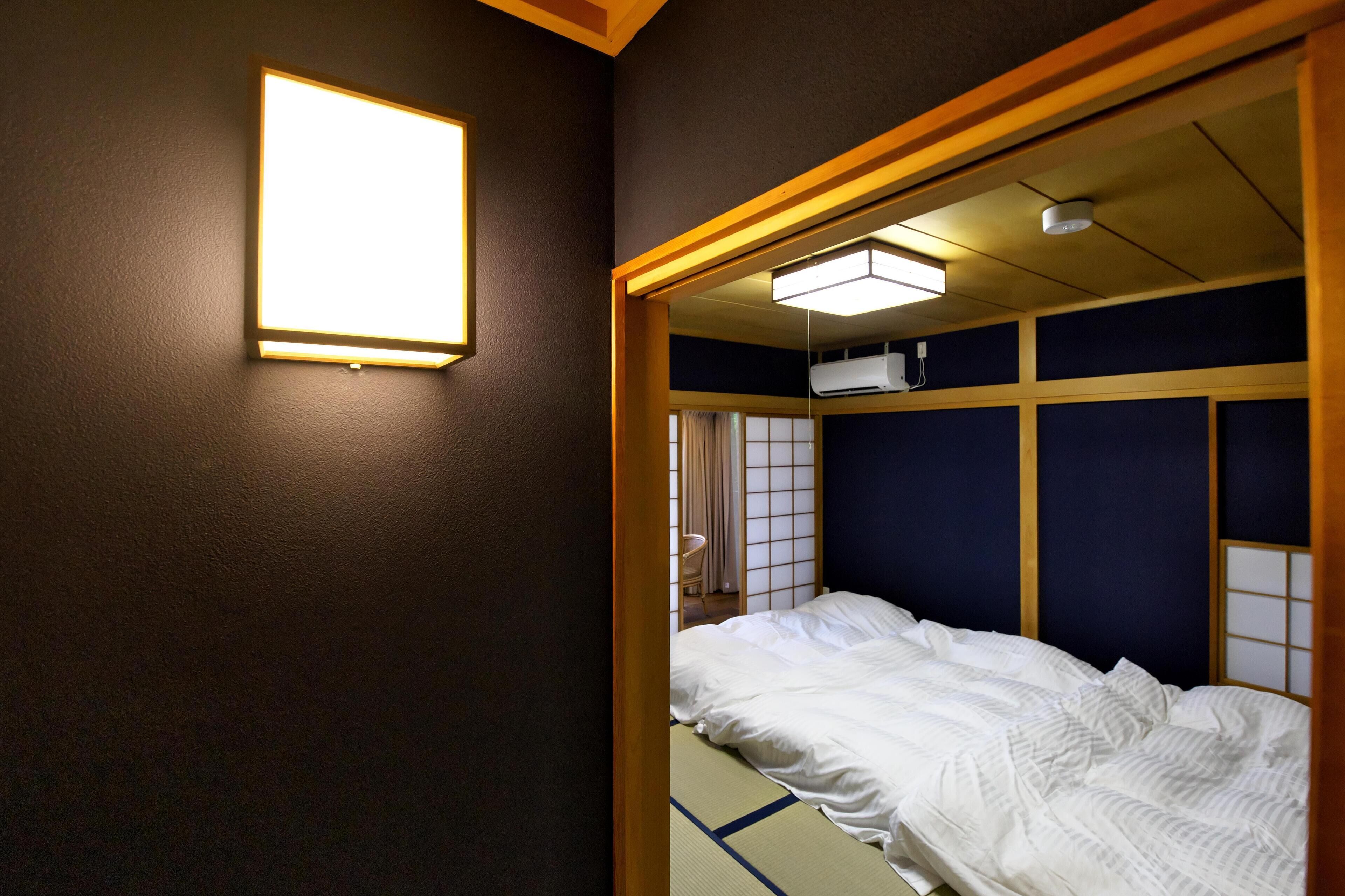 4 bedrooms, premium bedding, down duvets, memory-foam beds