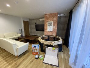 Basic House, Non Smoking | Living area