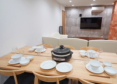 客室内のダイニングエリア