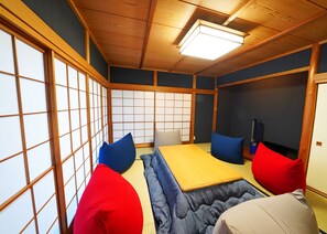 4 habitaciones, ropa de cama de alta calidad y cubrecamas 