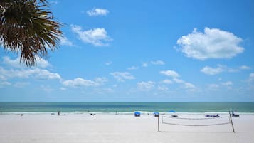 Condo (2 Bedrooms) | Property amenity