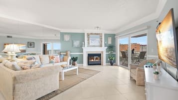 Condo (2 Bedrooms) | Property amenity