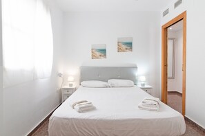 2 quartos, ferros/tábuas de passar roupa, Wi-Fi de cortesia