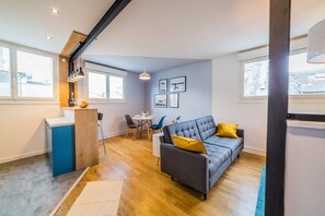 TV - ★ Appartement ★ Sur les toits ★ Cosy (Brive-la-Gaillarde)