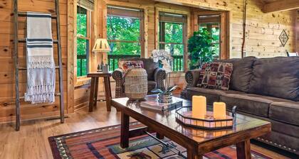 OutdoorMovies🍿 HotTub🥵 FiberWiFi⚡️PingPong🏓Arcade👾