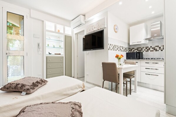1 bedroom, internet