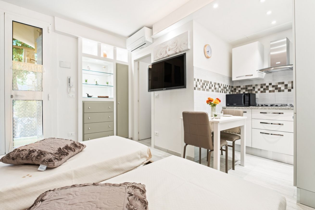 1 habitación, tabla de planchar con plancha y internet 