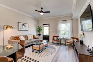 TV, Netflix, streaming services, offices