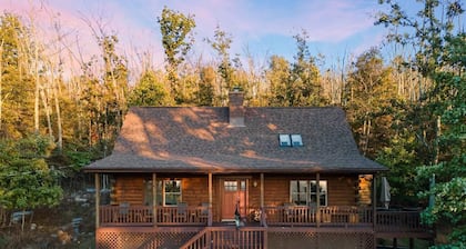 Blue Ridge Getaway - Sunset Views, A.T. Access
