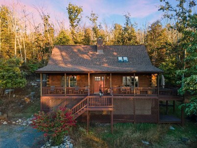 Blue Ridge Getaway - Sunset Views, A.T. Access