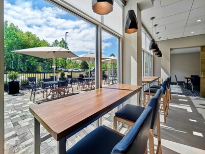 Holiday Inn Express Huntsville Space Center by IHG