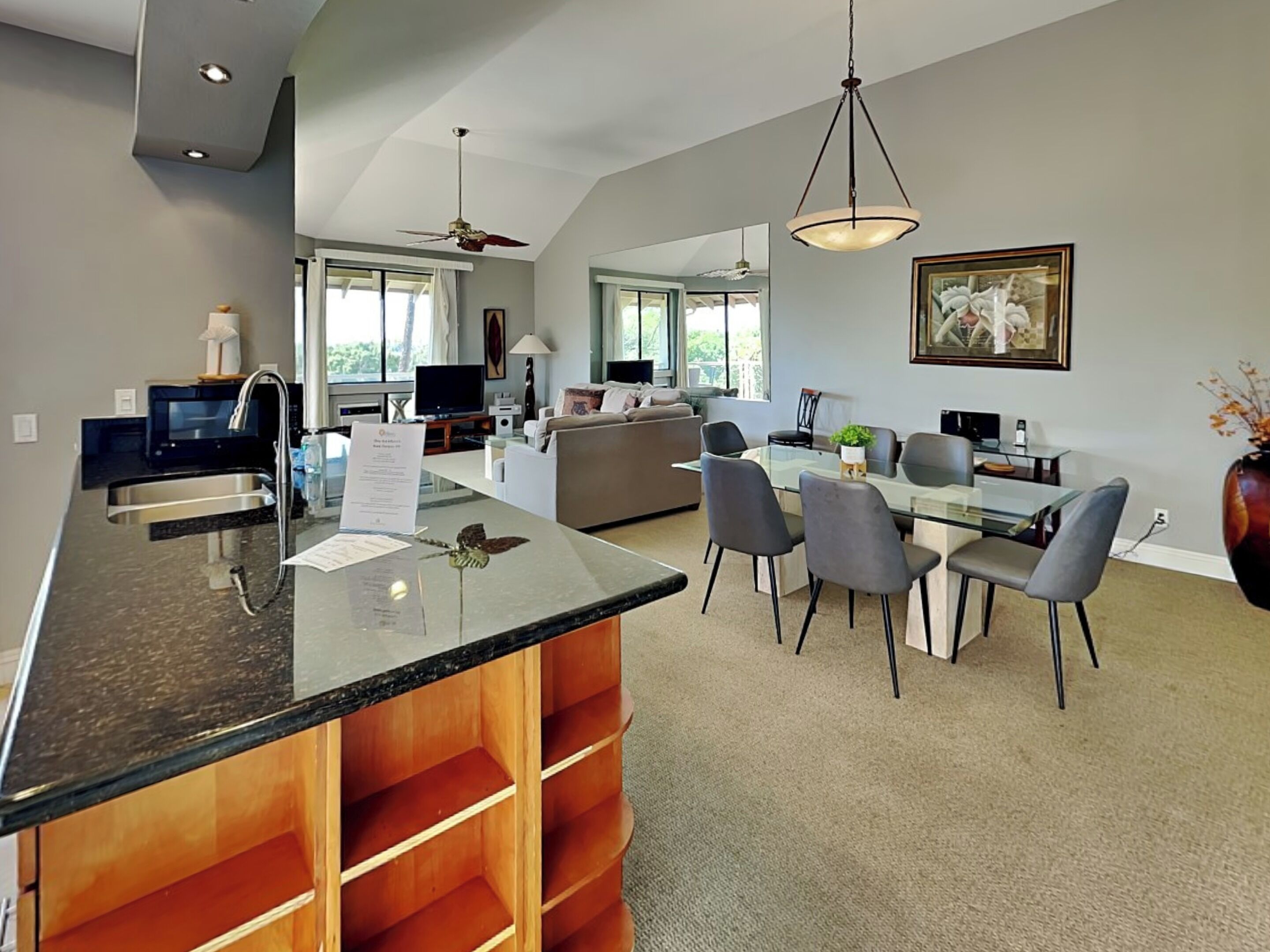 Condo (3 Bedrooms) | Property amenity