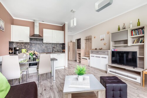 Stylish Apartment with Terrace | Close to the Beach, Parking.