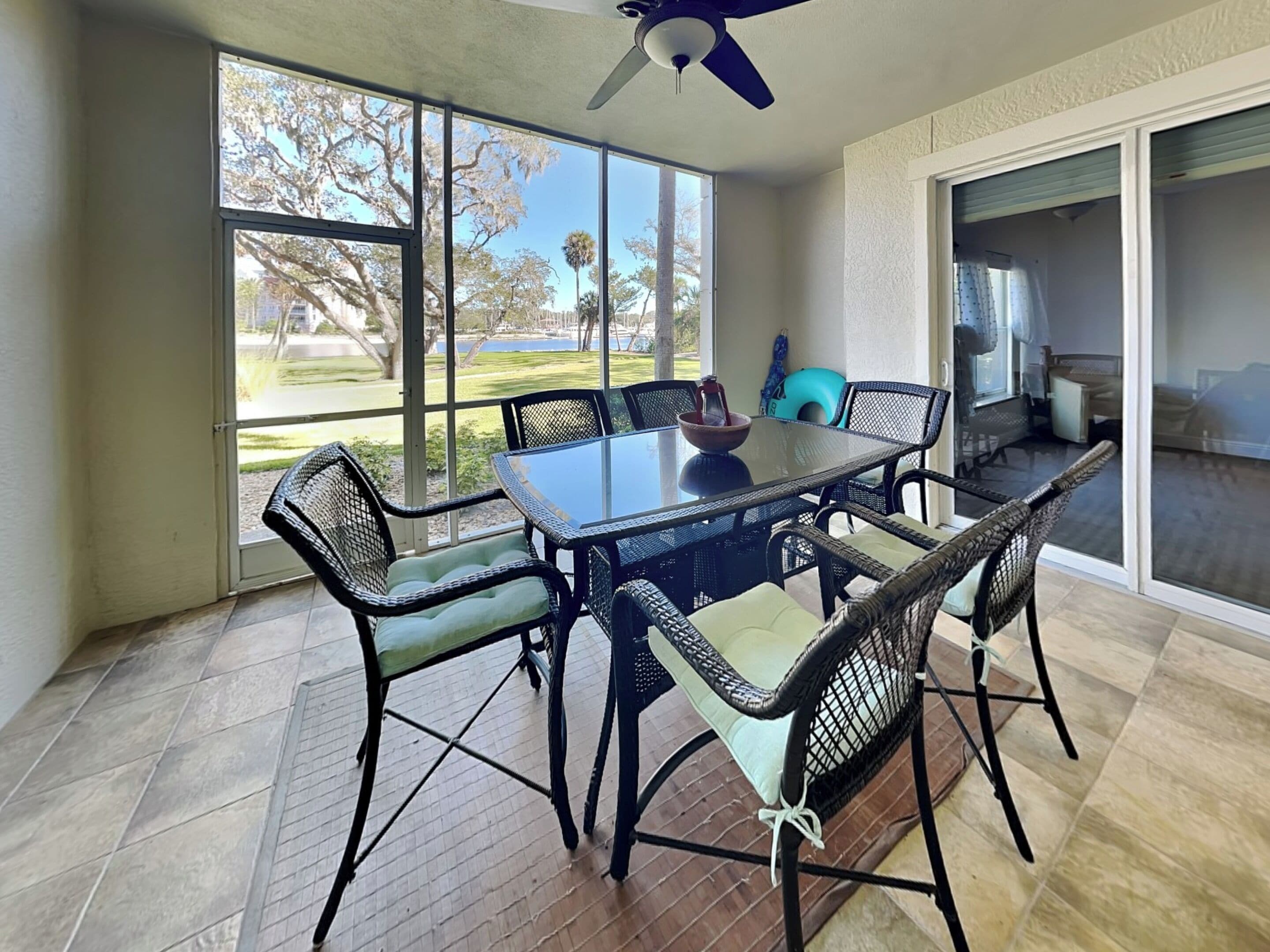 Condo (3 Bedrooms) | Servicio de la propiedad