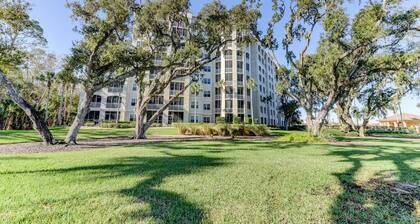 Palm Coast Resort by VTrips