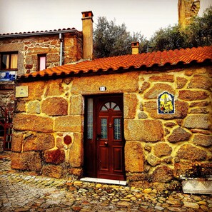 Exterior detail - Casinha Dentro do Centro Historico Vista Deslumbrante (Belmonte)