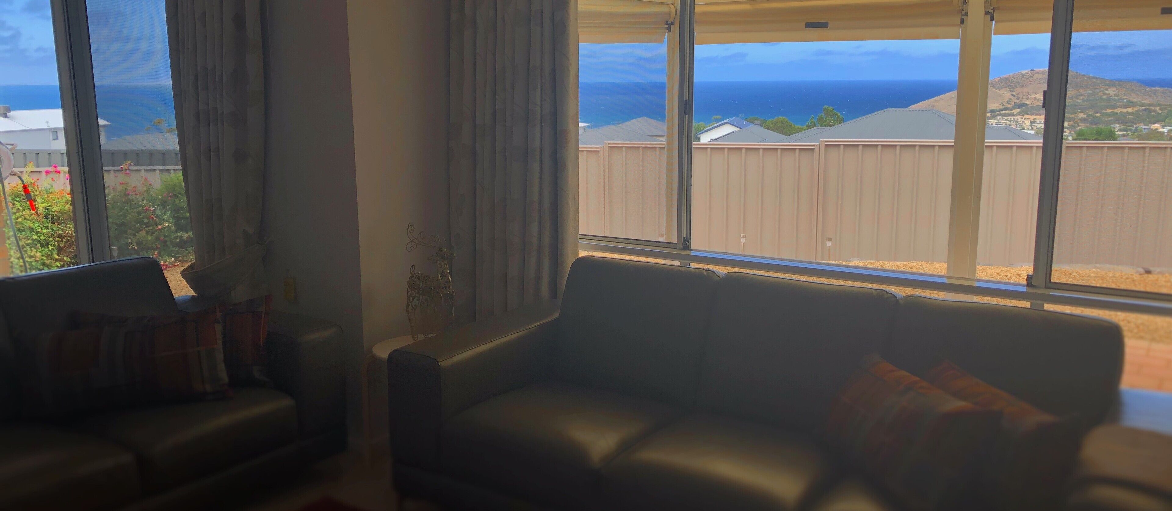 House with ocean view/Bluff - short distance from beach and restaurants/cafes — image 6